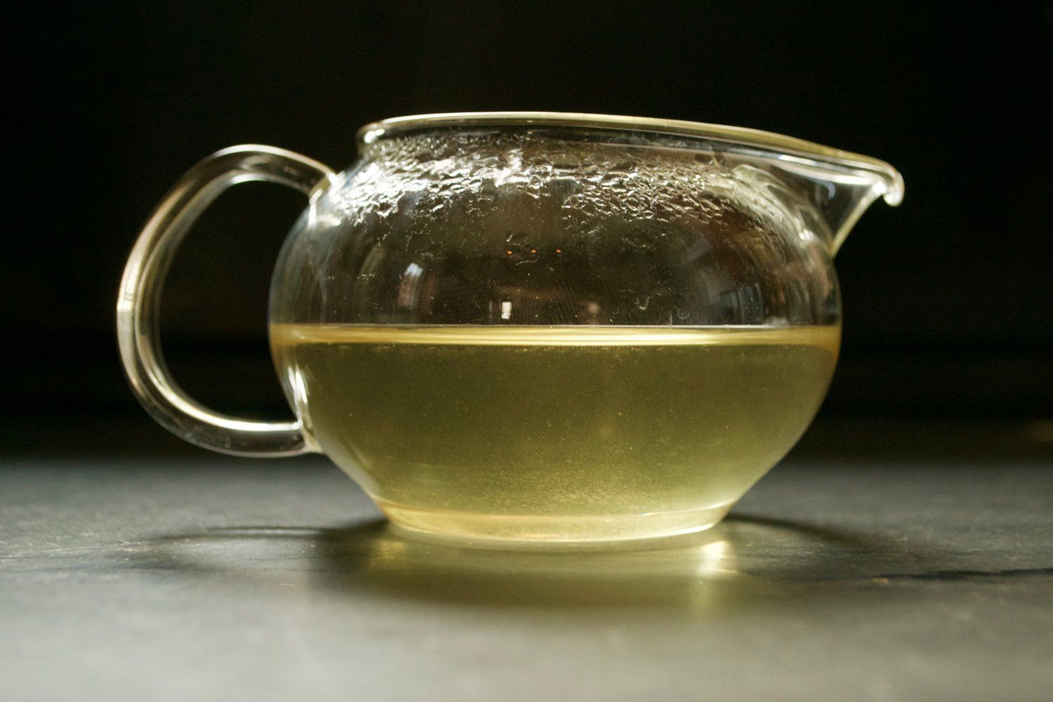 最佳品质整片销售全叶黄茶，黄色正统派最佳品质茶